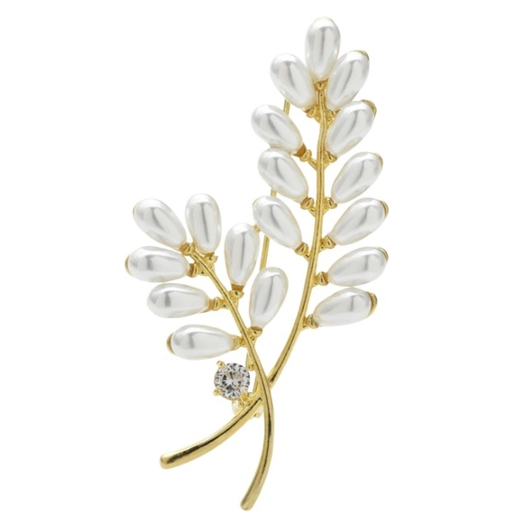Gold Laurel Leaf Brooch with Faux Pearls and Crystal Accent – Elegant Botanical - Picture 1 of 1